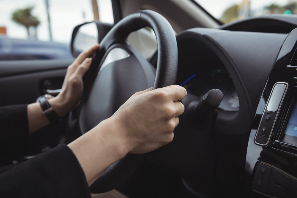 How to Unlock a Jammed Steering Wheel Safely